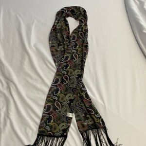 Polyester women’s scarf paisley design approx. 64 in